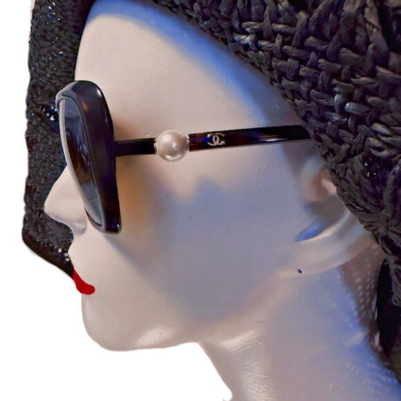 Vintage CHANEL Pearl Accent 5303-H Sunglasses - Picture 13 of 13